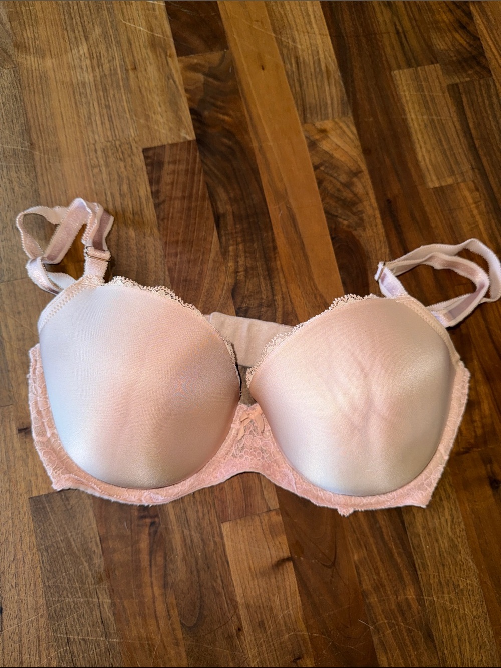 Victoria's Secret Light Pink Satin Lace Push-Up Bra